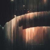 دانلود موسیقی بی کلام روشنایی ضعیف (Glimmer) اثر مایکل لوگوزار 